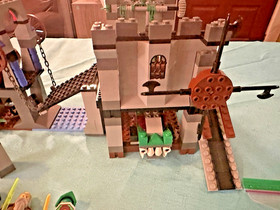 LEGO 8780 Knights Kingdom: Citadel of Orlan w/ Insturctions Missing Pieces