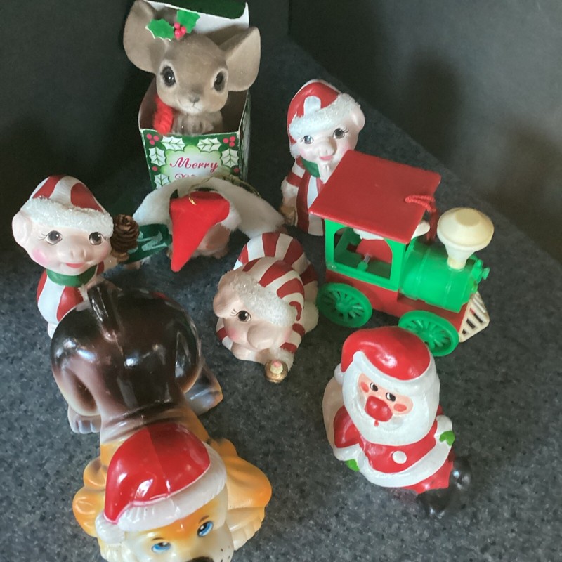 Vintage Christmas Figurines And Ornaments 