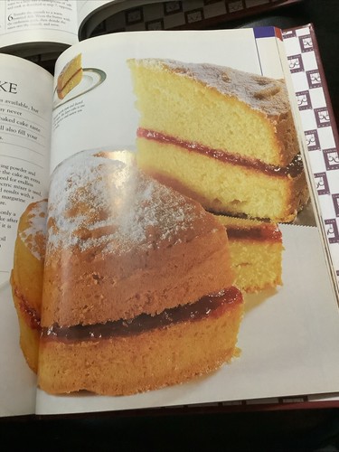 Cooking Club of America Cookbooks~Pasta Techniques & Cooking Essentials~Set Of 2 - Picture 11 of 17