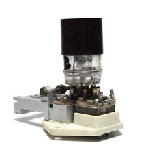 Hochfrequenz Oszillator mit Röhre / Trimmer f. unbekanntes Funk-/Radar-Gerät