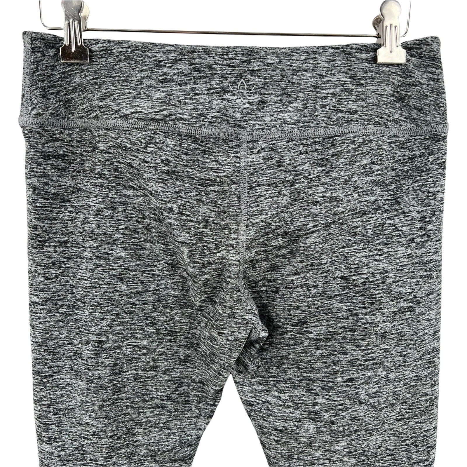 beyond-yoga extra soft cropped leggings