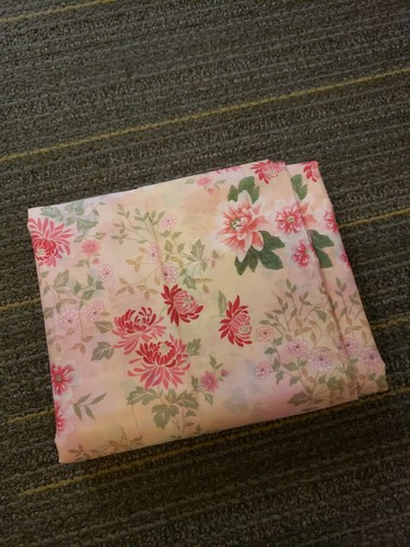 4 Yards Thin Decorator Fabric With Pink Floral Motif Rose Carnation Wildflower - Picture 11 of 11