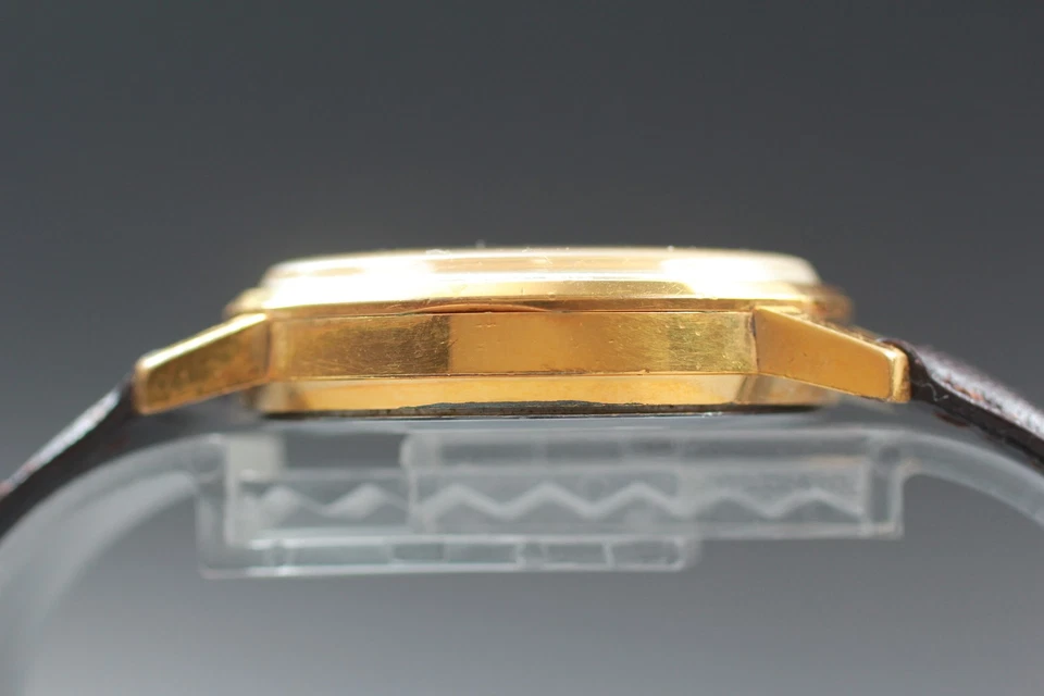 Vintage 1977 [Near MINT] Omega Seamaster Cal.1342 35mm Quartz Gold Dial Men's - Image 4 of 4