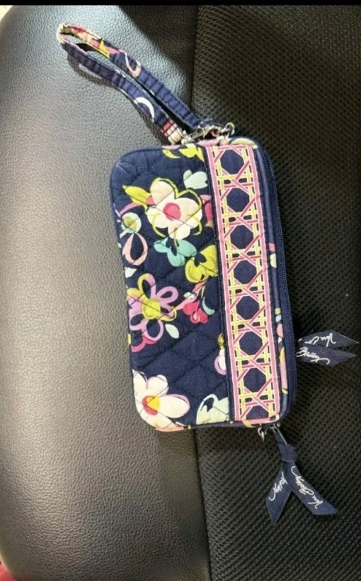 Cartera Muñequera Vera Bradley Azul Floral Foto 3 de 4