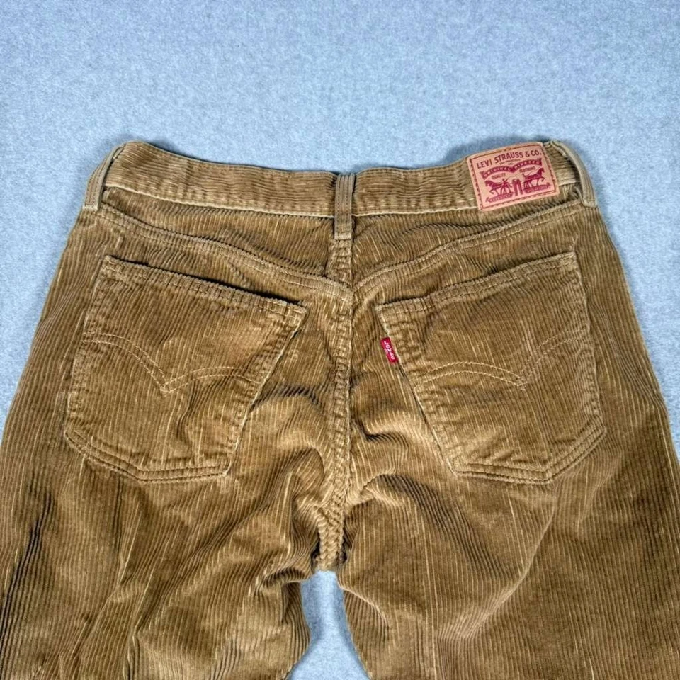 Calça de veludo feminina Levi's 29x30 marrom - Imagem 4 de 4