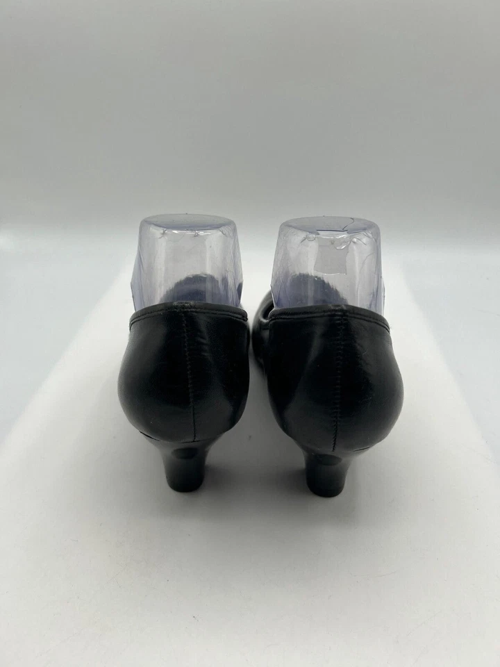 Aerosoles Kitten Heels Women's Sz 9.5 Black Leather Slip On Fabulous Pumps - Image 3 of 4