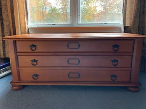 lazy boy chest of drawers