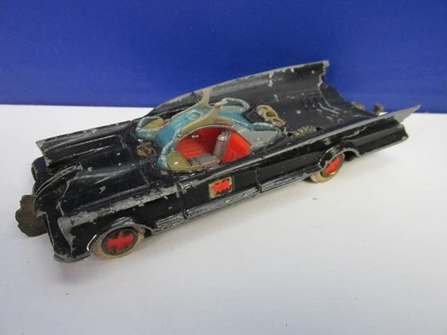 VINTAGE corgi BATMAN BATMOBILE CAR 267 DIECAST original WORN
