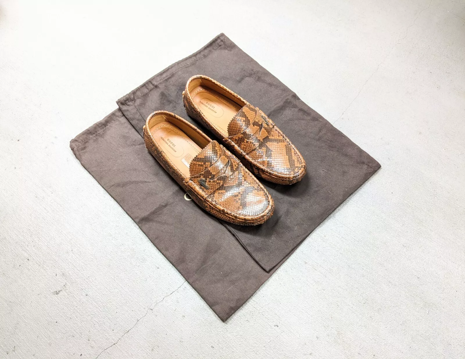 Mocassins de conduite Gucci Horsebit cuir python marron homme 8 chaussures à enfiler Italie