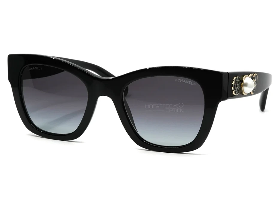 CHANEL The Spring 2022 eyewear collection ZOE Magazine #36 CHANEL The Spring 2022 eyewear collection ZOE Magazine