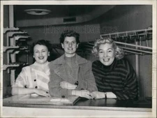 Press Photo Poor girl inherits millions - KSB50059