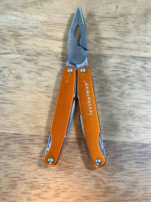 Leatherman Juice S2 Multi-Tool RETIRED MODEL Orange Excellent Condition