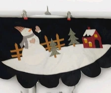Felt Christmas Tree Skirt 50"  Snowmen Snow Country Folk Art Cottage Core Ties 