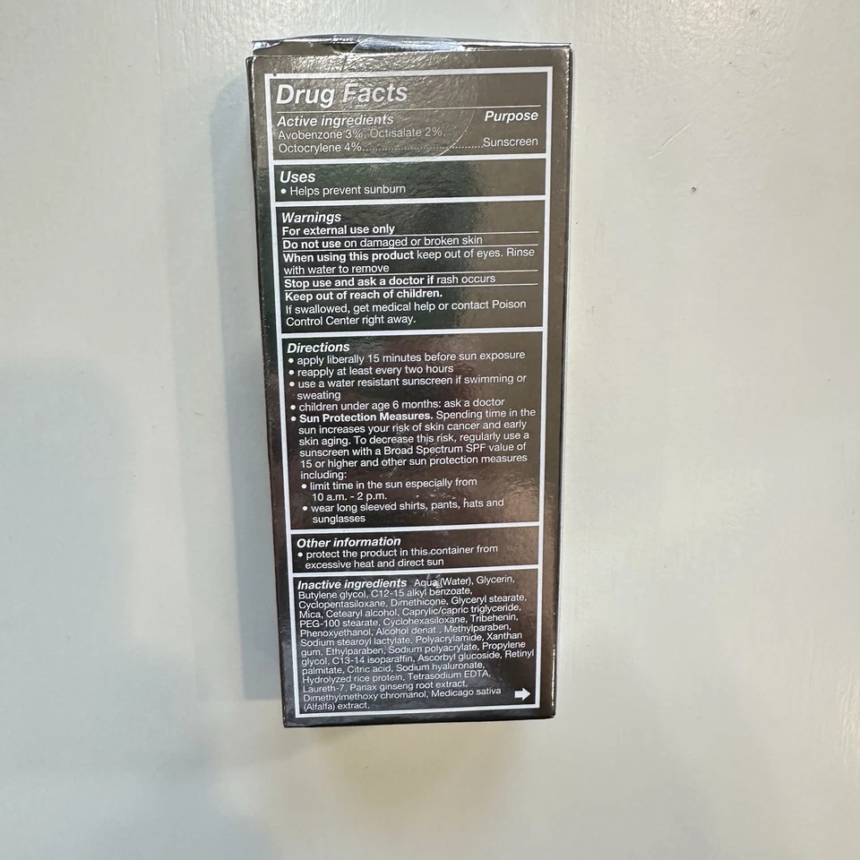 Botas Nº7 City Crema Hidratante Tintada Ligera FPS15 JUSTO RETIRADO Interior Sellado EXP LEER Foto 2 de 3