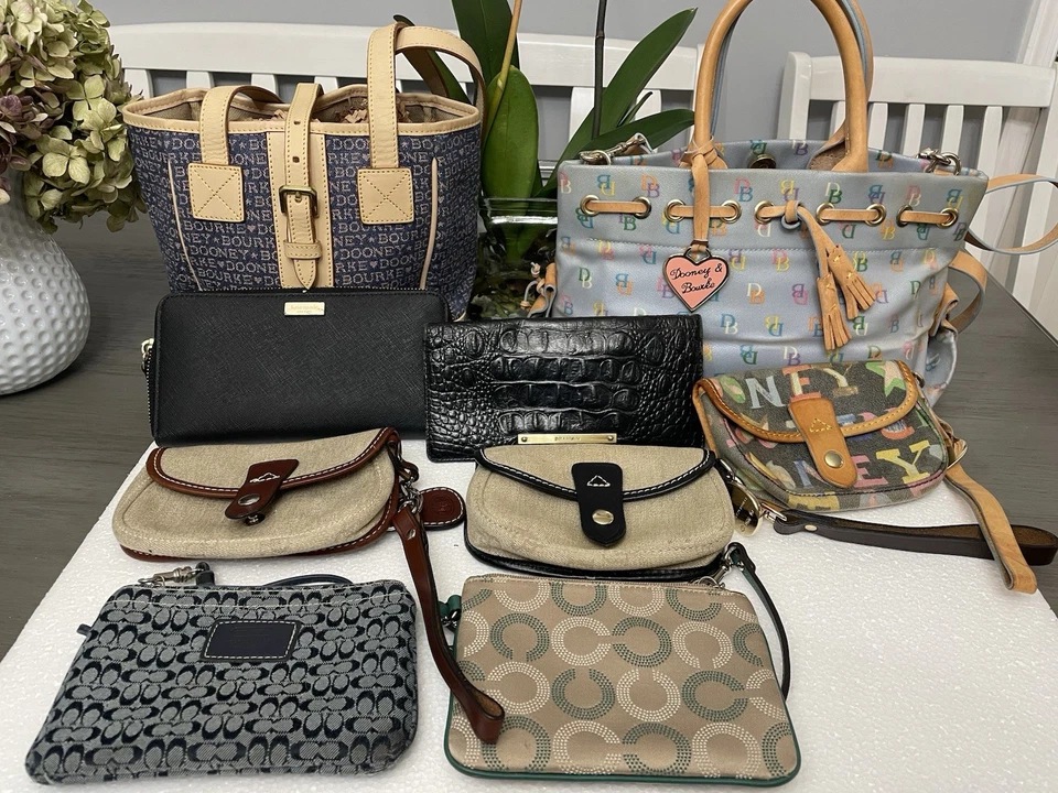 Lote de Coach, Kate Spade. Carteras, carteras y muñecas Brahmin, Dooney and Bourke Foto 4 de 4