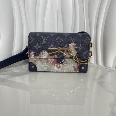 Louis Vuitton Monogram Bleach Steamer Wearable Walllet Bag