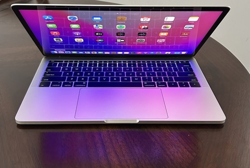 Apple MacBook Pro 13 in 2017 Space Gray/Intel Core i5 2.30 GHz, 128 GB 8 GB...