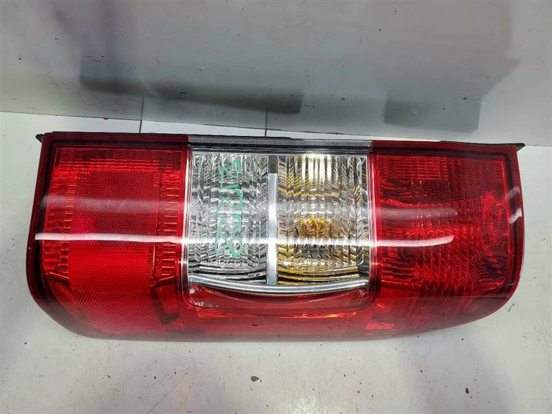 2012-2019, Nissan NV2500, RH Tail Light Quarter Panel Mounted, PN - 26550-1PA0A - Image 2 of 4