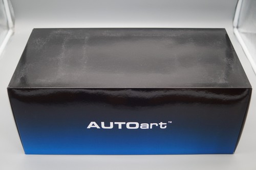 1/12 AUTOart #12231 Pagani Huayra BIANCO/NERO - DK548 - Foto 14 di 14