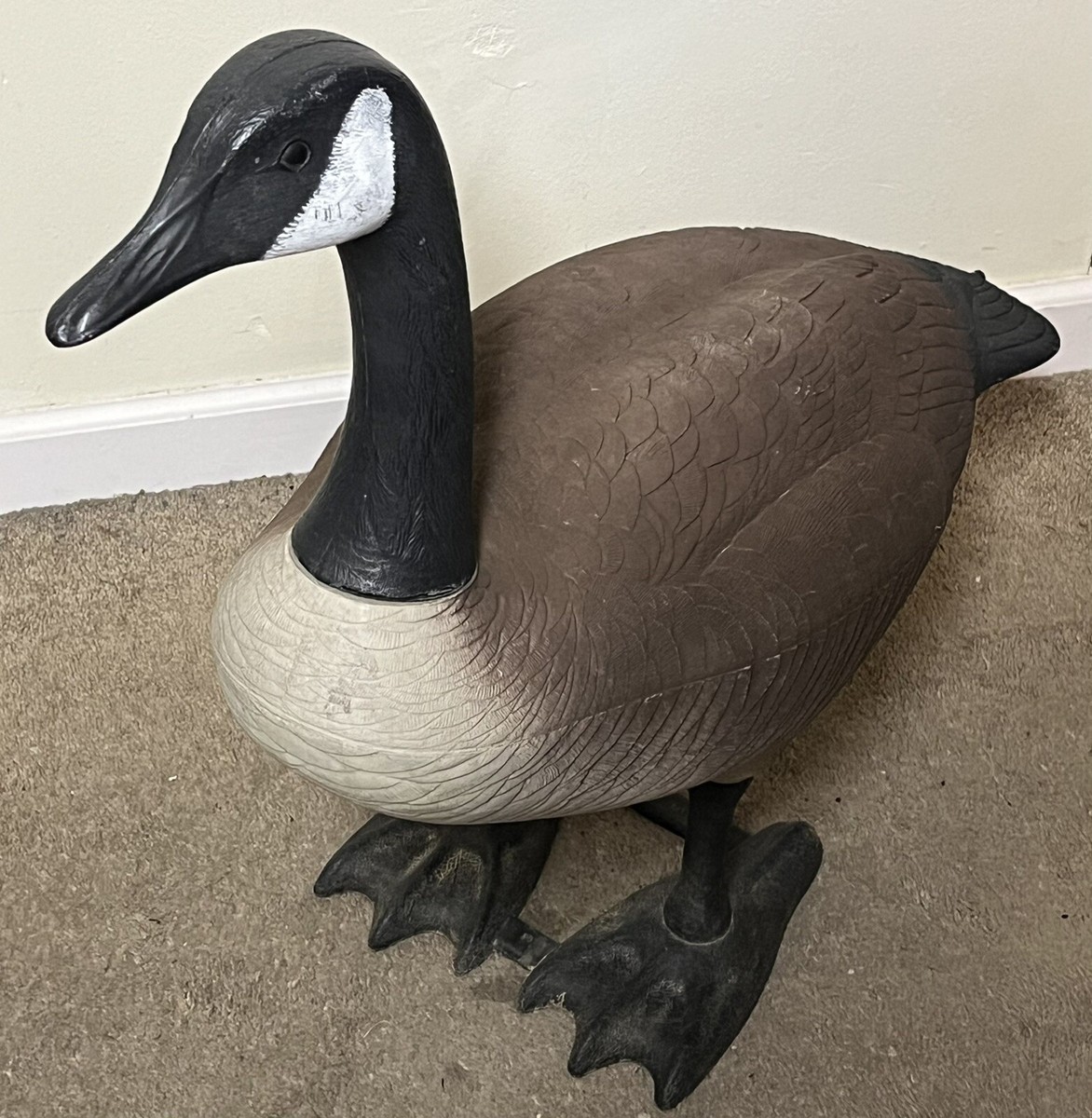 Decoys Unlimited Standing Goose 1985