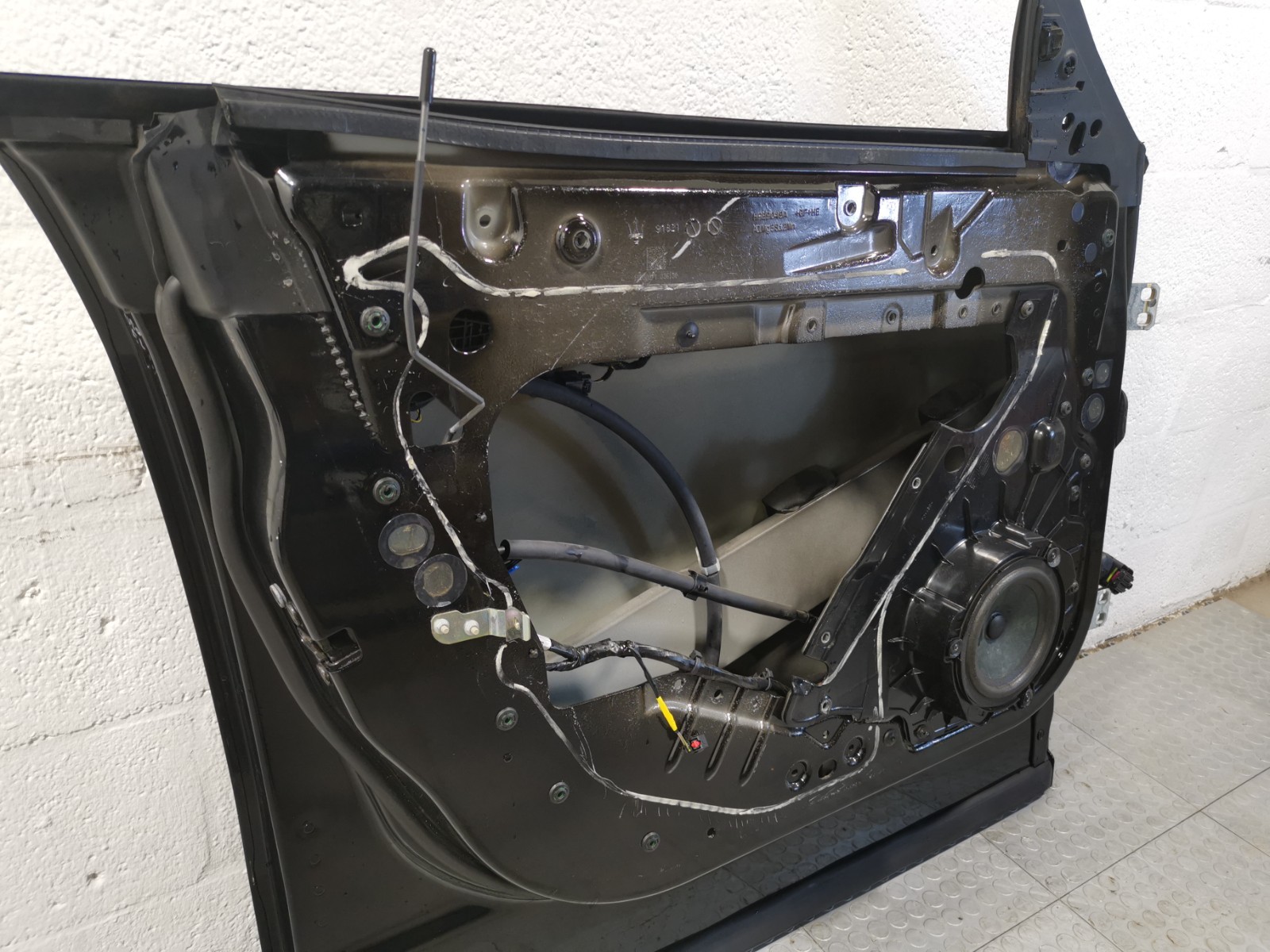 Maserati Levante 2017 Front Left Door framework Black
