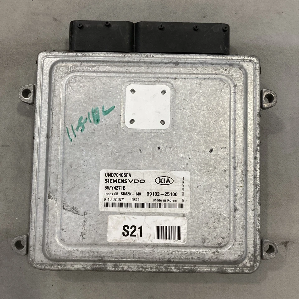 Kia Rondo 2007-2008 2,4 L ECU/ECM 39102-25100 Foto 2 de 3