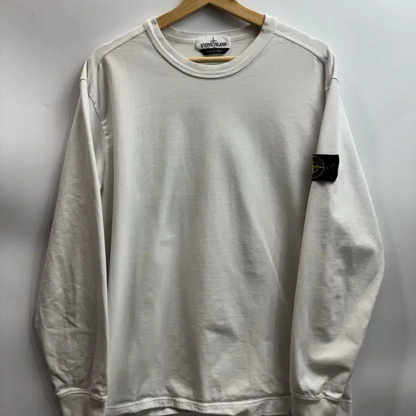 Stone Island Classic Wappen Logo Long-Sleeve T-Shirt (Size L)