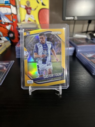 2025 Prizm FIFA Soccer Gaston Togni True Gold /10