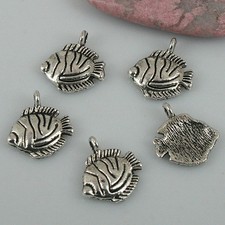 30pcs 15.4 14mm tibetan silver color alloy metal fish charms EF0374