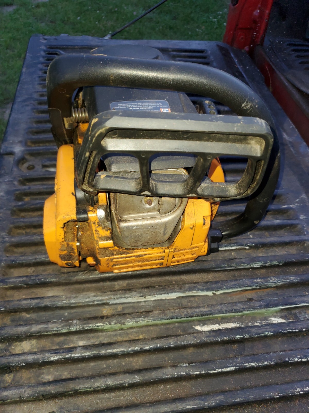Poulan Chainsaw Wont Start - mm7ni5v