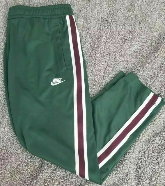 nike tribute sweatpants in green