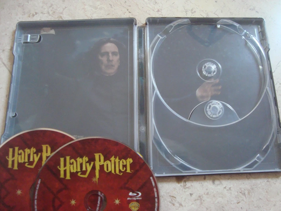 Harry Potter and the Deathly Hallows #1 SPOT GLOSS Blu-Ray SteelBook - Image 4 of 4