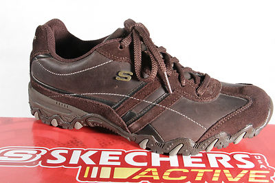 sneakers with removable footbed