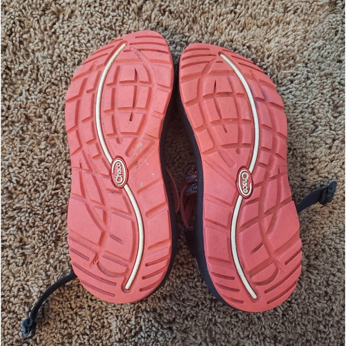 Chaco zx/2 classic hiking outdoor sandal strappy toe strap motif