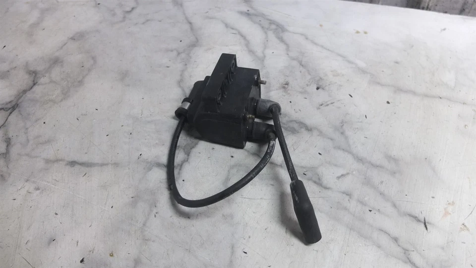 01 Buell M2 1200 Cyclone Ignition Coils Spark Plugs  - Image 3 of 4