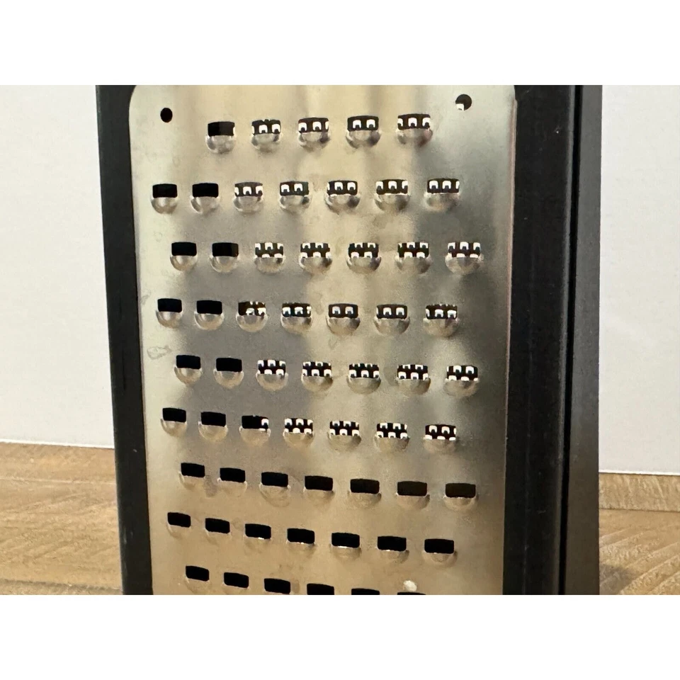Microplane Thick and Thin Box Grater with Removable Guard - RARE - Cheese Grater - Image 4 of 4