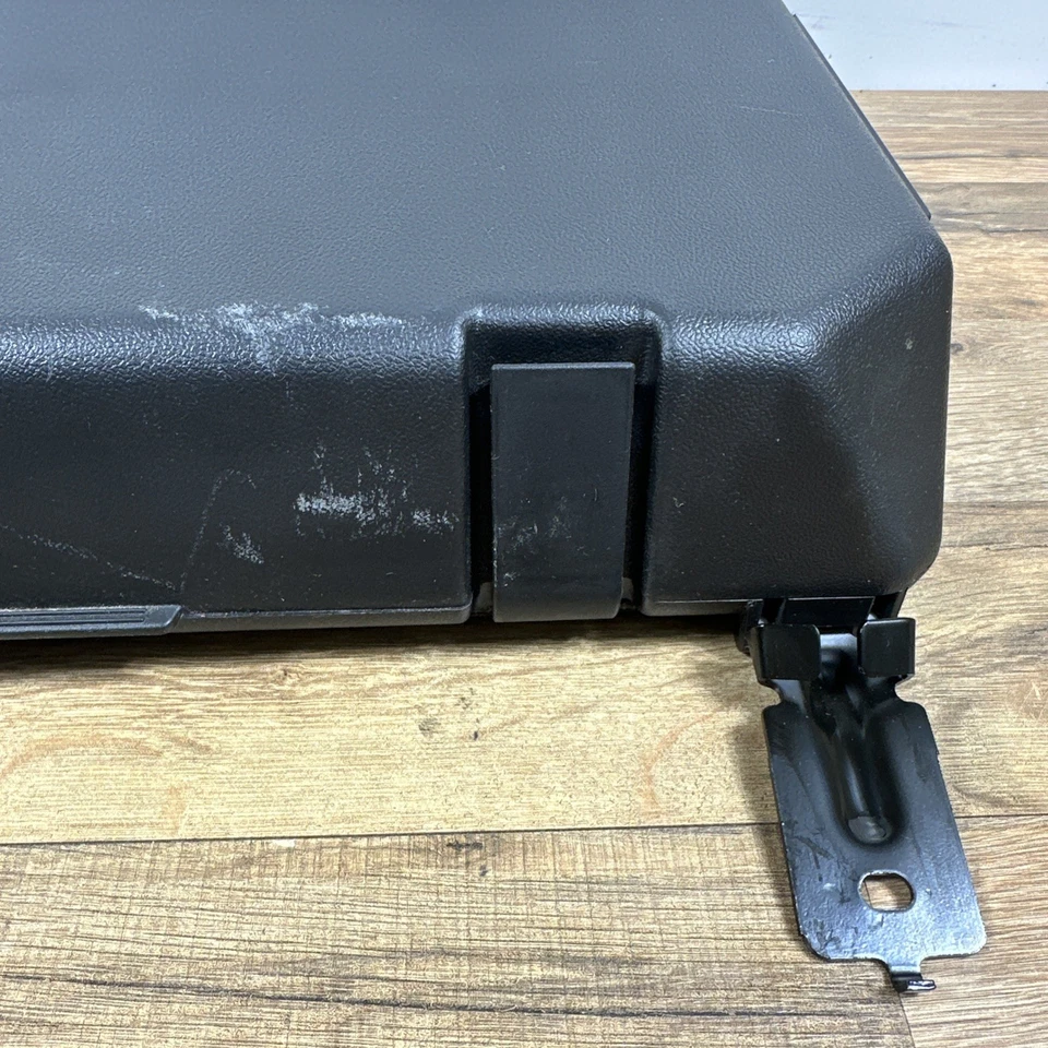 Colorado Canyon 2004-2007 cabina extendida trasero derecho debajo del asiento almacenamiento pasajero Foto 2 de 4