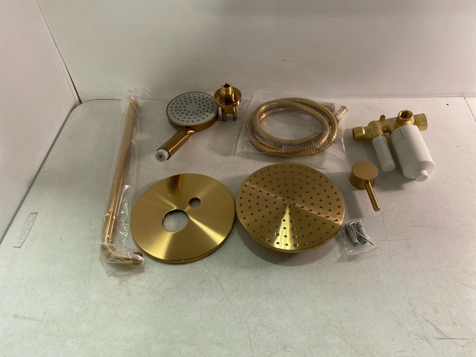 Signature Hardware 497941 Lattimore Shower System with Rain Head & Valve, Brushe
Opens in a new wind