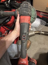 Milwaukee M18 FUEL 18V Li-Ion Cordless Rotary Polisher 2780-20 Tool Only