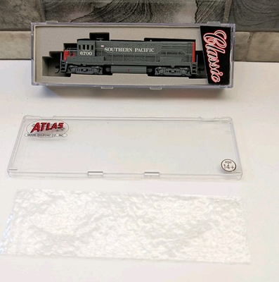 #ad #ad Atlas Classic N Scale U25B Phase 2A Southern Pacific #6700 Item #44526 $115.00