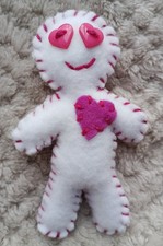 Protection mini poppet, white/pink, rose petals, rue, bayleaf, witch/gift/pagan