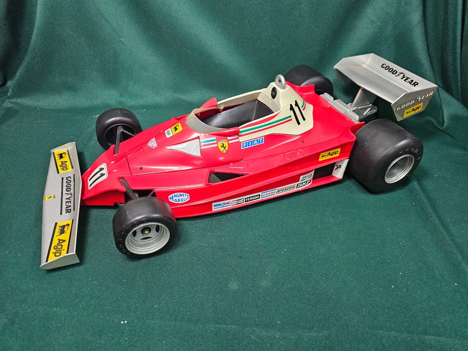 Modellino Toschi scala 1/6 - 1977 FERRARI 312 T2 - Campione F1 - NIKI LAUDA #11 - Immagine 4 di 4