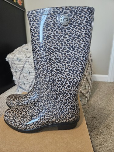 UGG W SHAYE WOMENS SZ 7 PULL ON LEOPARD/BLK RAIN BOOTS W-SHERPA FOOTBED - 第 1/5 張圖片