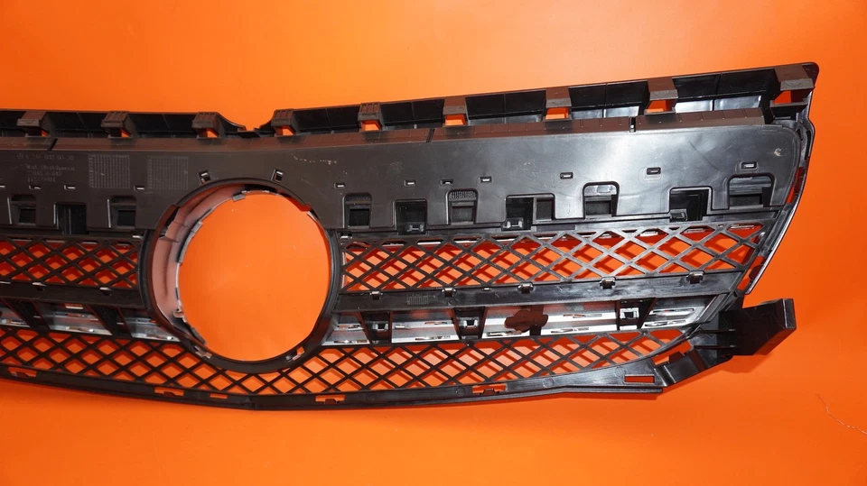 MERCEDES BENZ B250 B 级格栅 2015 2016 A246 888 0260 原始设备制造商 — 第 4/4 张图片