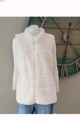 Soft Surroundings St. Moritz Vest Faux Fur Outer Fluffy Lined Tiered Size Large
