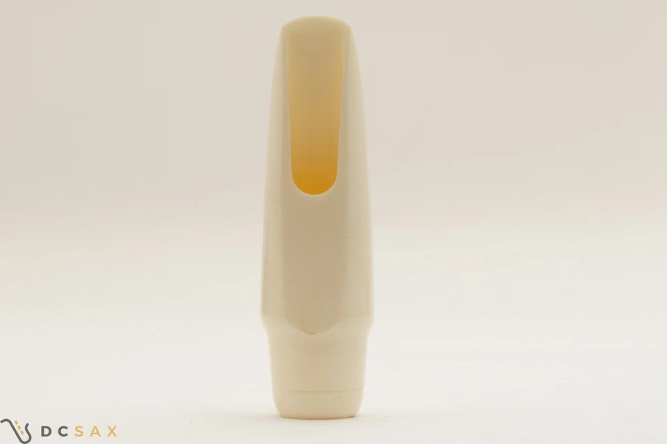 Boquilla saxofón tenor Buescher blanca, excelente estado Foto 3 de 4