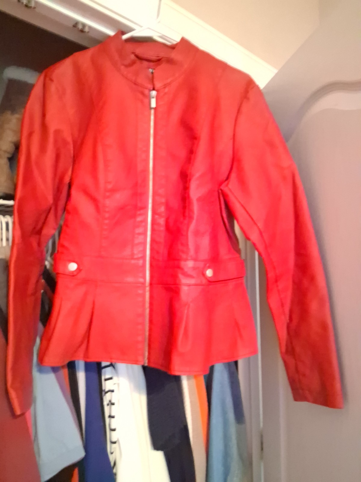 Baccini Red Full Zip Collared Pleated Women's Mid… - image 1