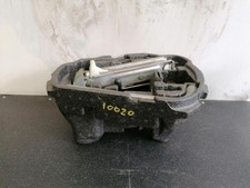 VOLKSWAGEN BORA 1J MK1 TOOL KIT WITH JACK TOE EYE AND WHEEL BRACE 1999-2006