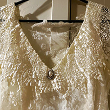 White Lace Victorian Boho A-Line Wedding Dress V-Neck Sleeveless Zipper Full