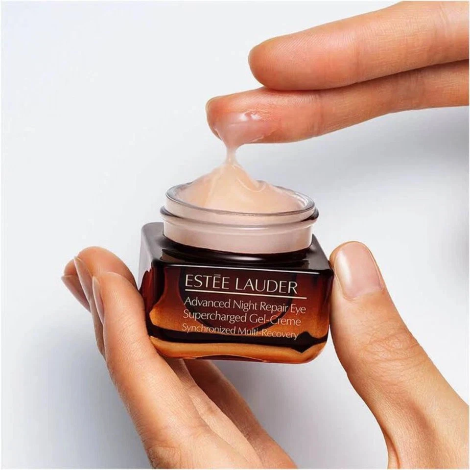 Gel-crema sobrecargada Advanced Night Repair Estée Lauder Eye 0,5 oz (15 ml) Foto 2 de 3